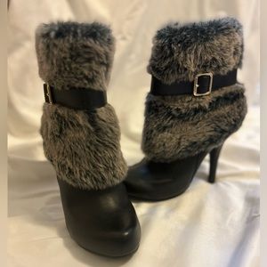 Black fur boots size 7